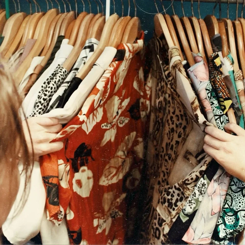 Joan’s Vintage 5$ As-Is - Picture 1 of 1